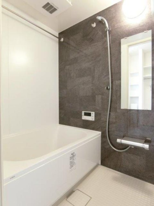 バス・シャワールーム　図面と現状に相違がある場合には現状を優先