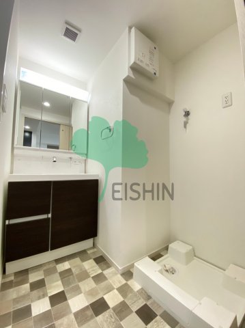 洗面設備　シンプルで使いやすい洗面台です！