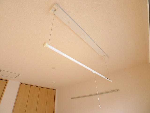 その他設備　室内物干し