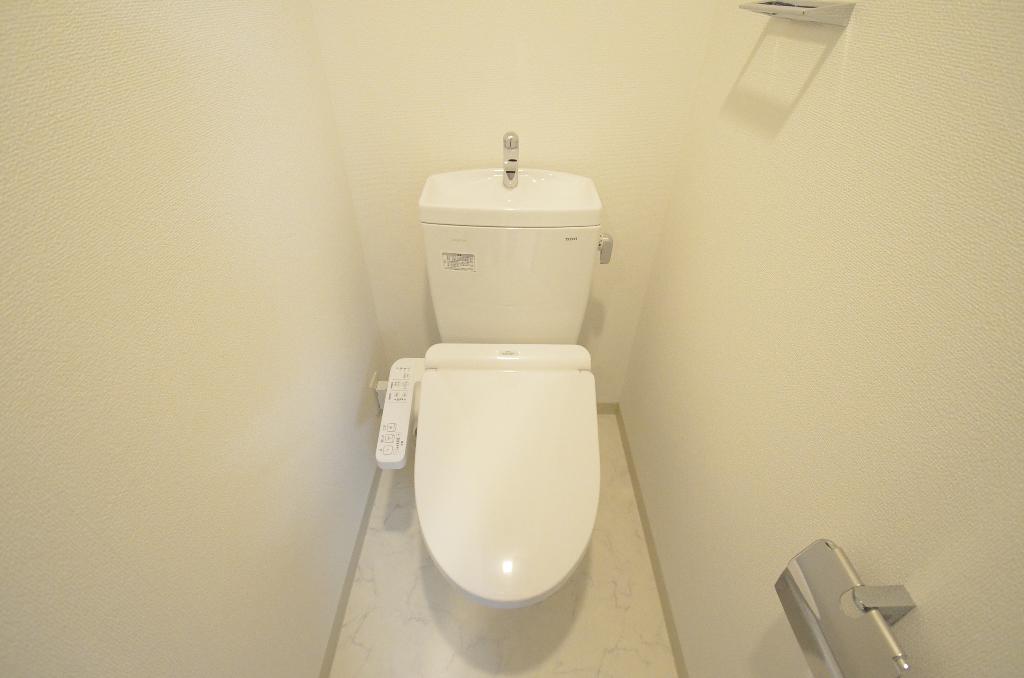 トイレ　シャワー付トイレ