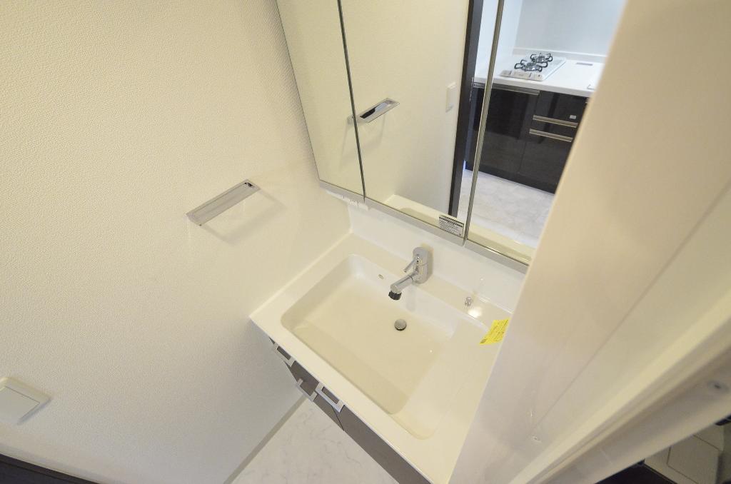 洗面設備　洗髪洗面化粧台