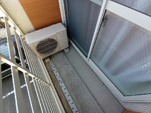 バルコニー　各部屋にベランダ有
