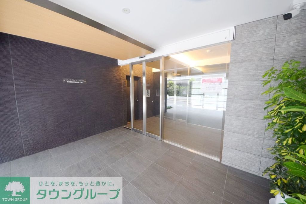 エントランス　エントランス