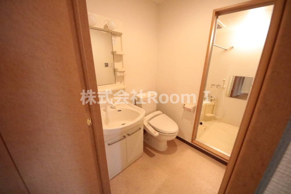 トイレ　トイレもきれいです