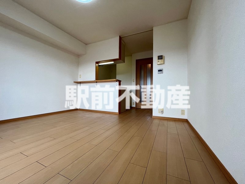 居室・リビング　※同物件別部屋の参考写真・現況優先