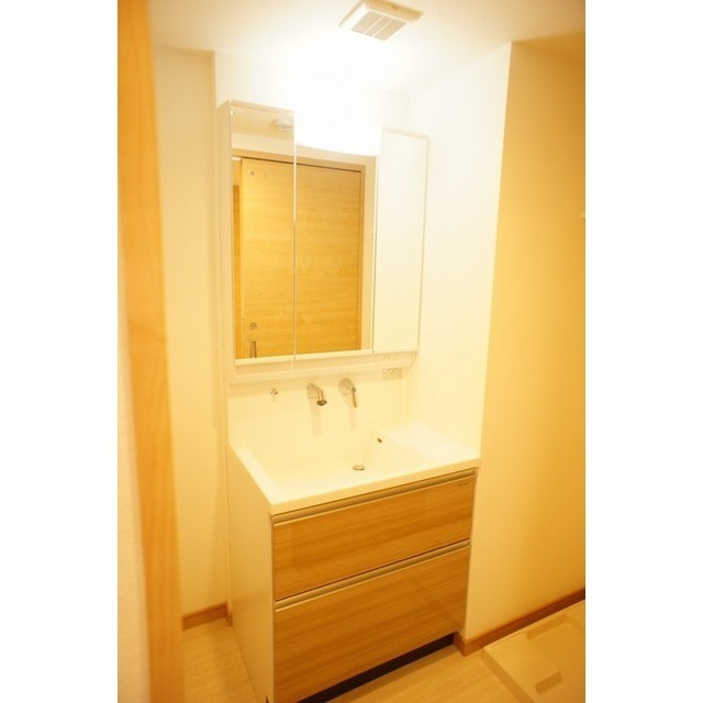 洗面設備　弊社は都内全域の物件をご紹介可能です！