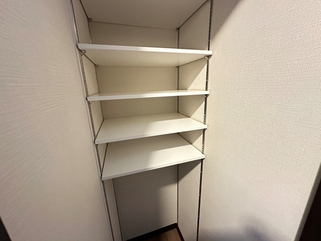 玄関　広々とした玄関です。