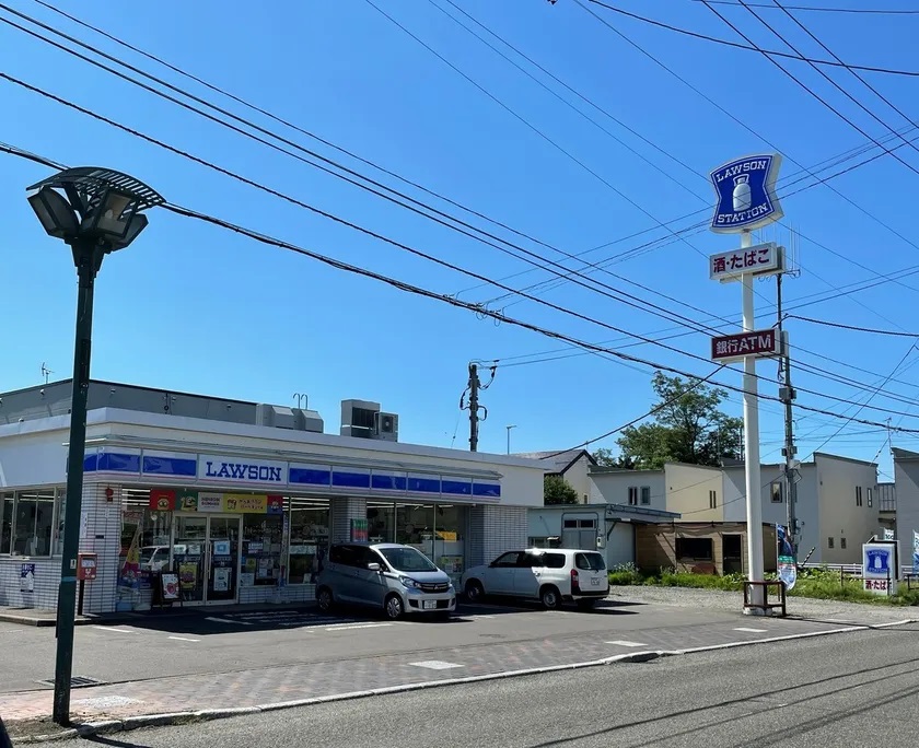 コンビニ　ローソン恵庭大町店（コンビニ）まで382m