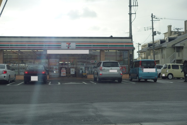 コンビニ　セブンイレブン新潟女池店（コンビニ）まで375m