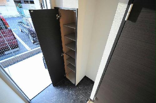 玄関　シューズBOX有り。