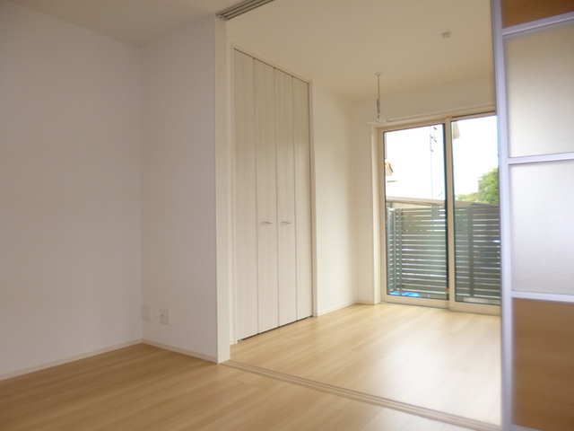 居室・リビング　居室全景