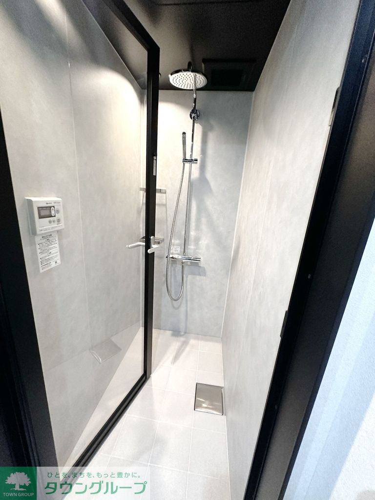 バス・シャワールーム　玄関