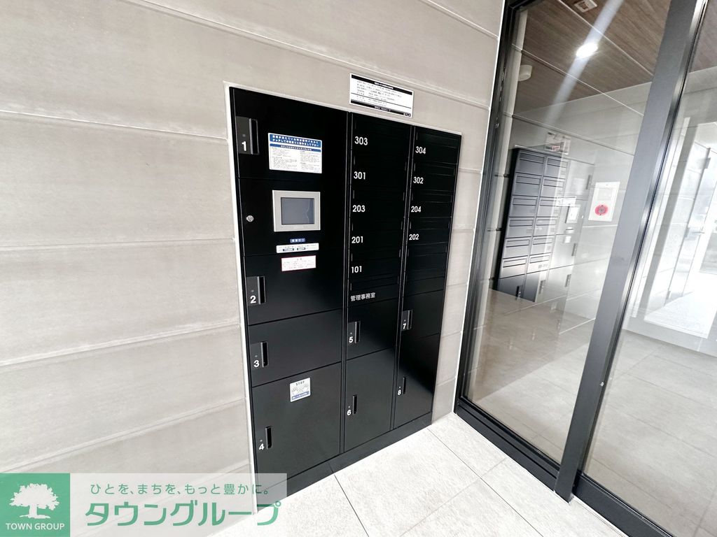 エントランス　エントランス