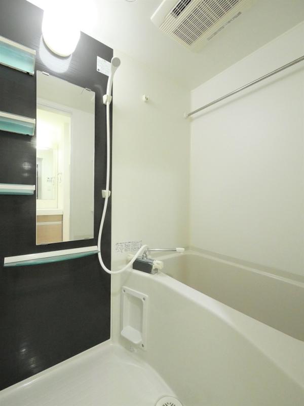 バス・シャワールーム　風呂