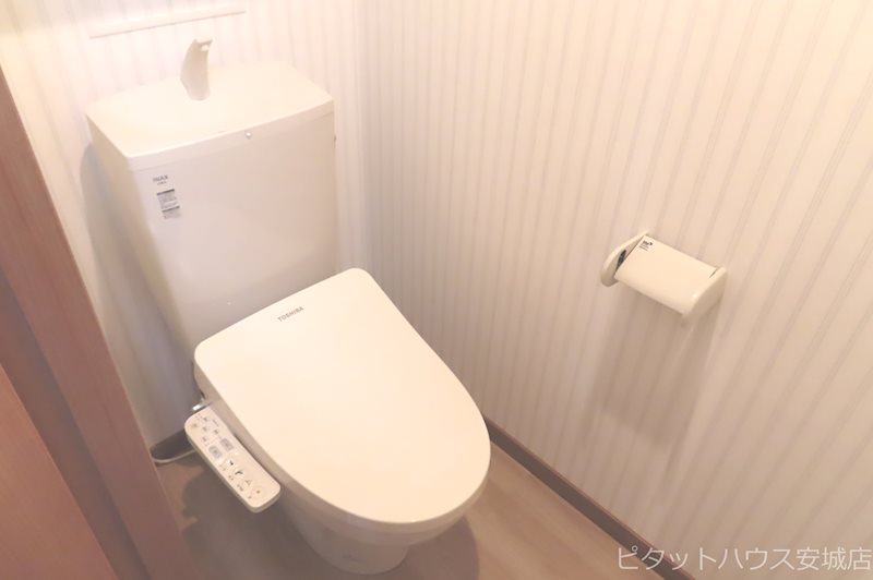 トイレ　同物件別部屋