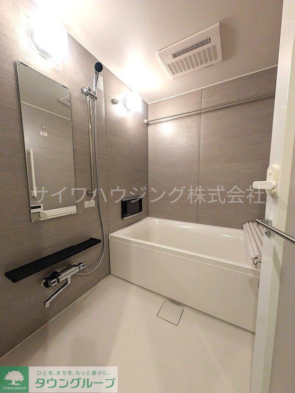 バス・シャワールーム　バス