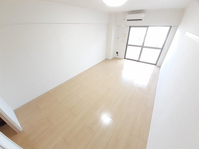 洗面設備　スペースが確保できる洗面所です