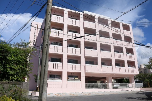 建物外観　外観は落ち着いています