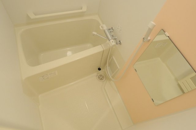 バス・シャワールーム　設備・仕様は号室により異なる為、現況を優先致します。