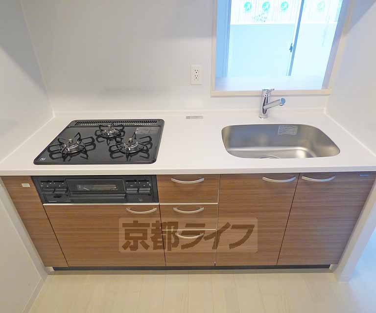 キッチン　大きなシステムキッチン