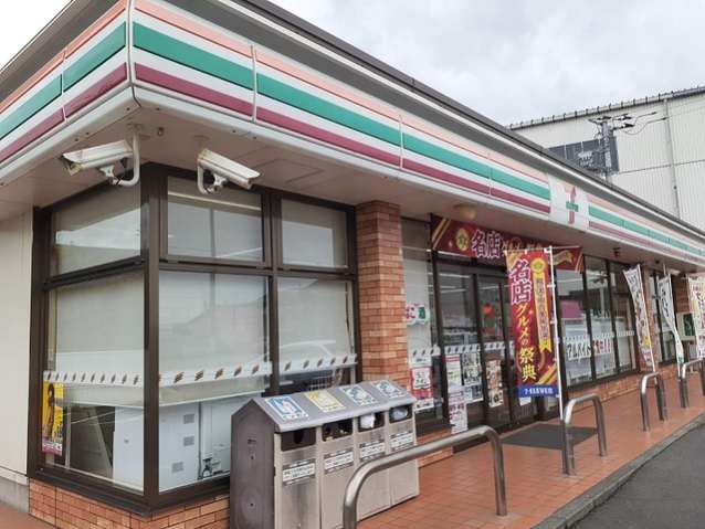 コンビニ　セブンイレブン上滝東店（コンビニ）まで1200m