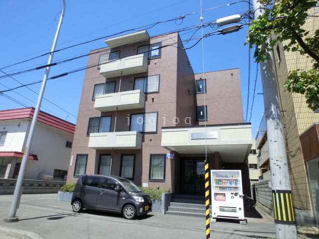 建物外観　メトロノーム