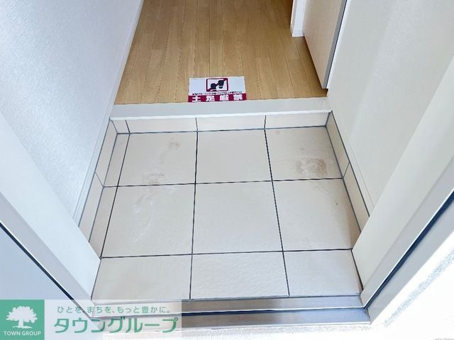 玄関　お問合せはタウンハウジングまで！※現地待合わせ相談可能