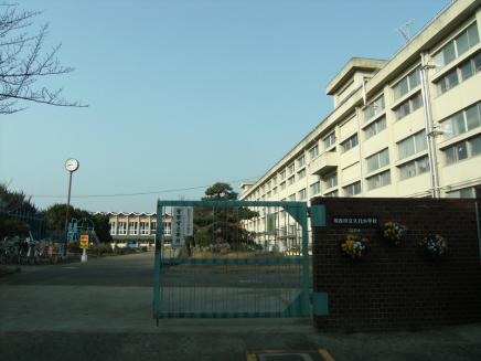 小学校　川西市立　久代小学校（小学校）まで1377m