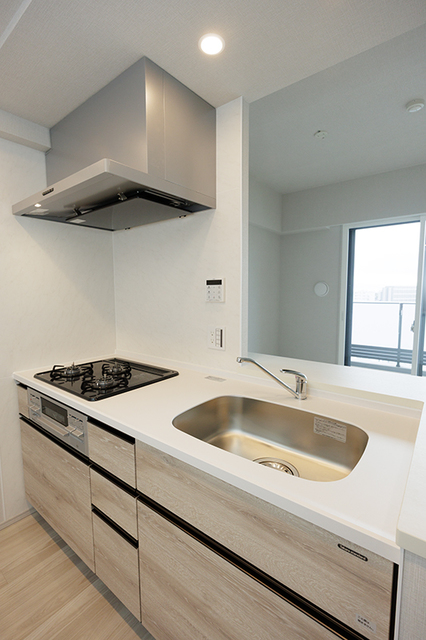 キッチン　※写真は同タイプ住戸です。