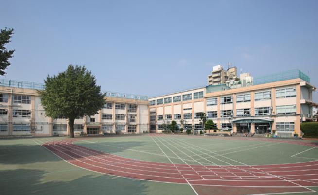 小学校　豊島区立要小学校（小学校）まで717m