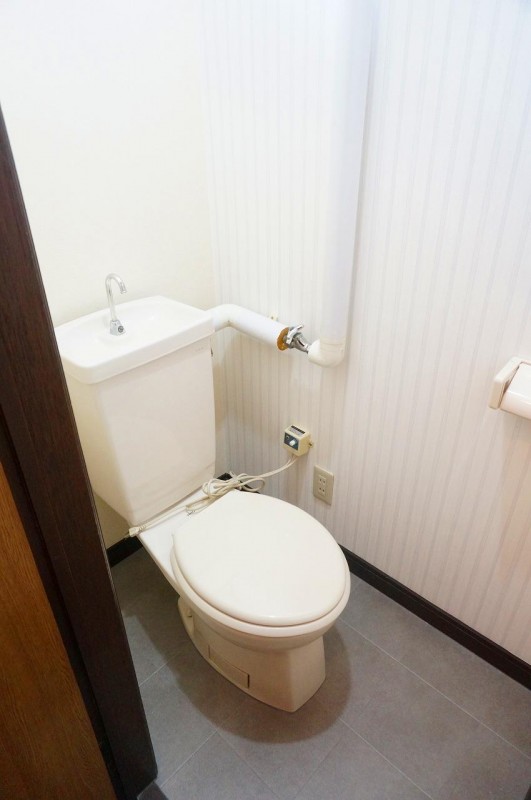 トイレ　トイレ