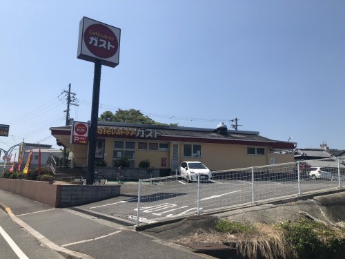 飲食店　ガスト泉北ニュータウン栂店（飲食店）まで338m