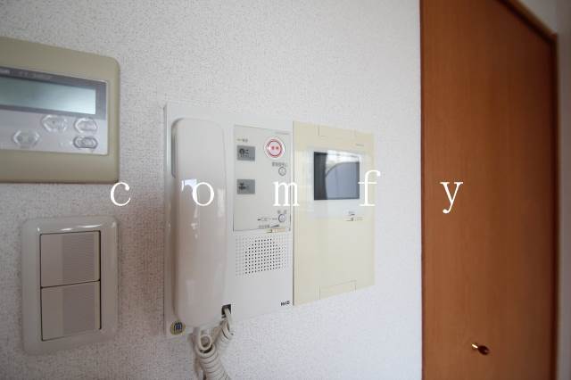 セキュリティ　モニター付きインターホン