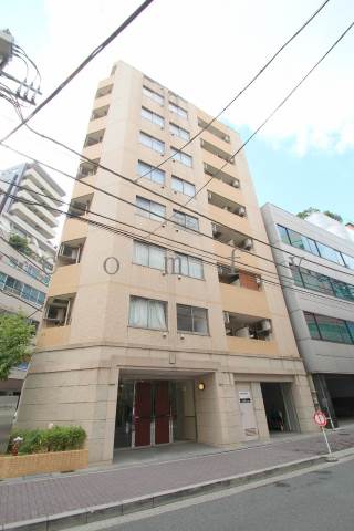 建物外観　２００４年３月築