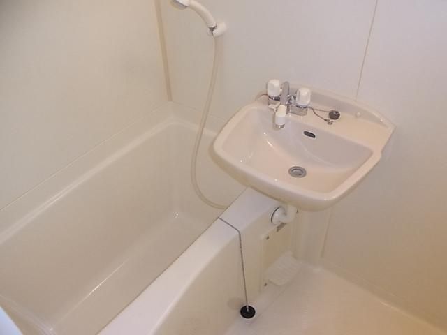 バス・シャワールーム　バスルーム