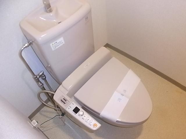 トイレ　ウォシュレット付きトイレ