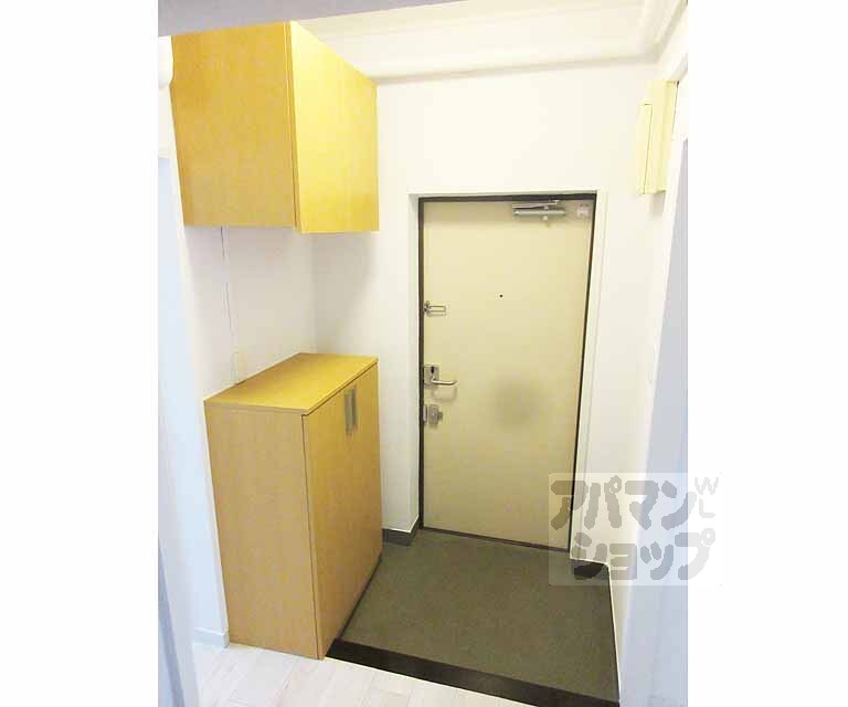 玄関　シューボックス完備の広い玄関です