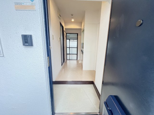 玄関　落ち着いた玄関です