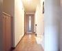その他部屋・スペース　圧迫感のない廊下です。