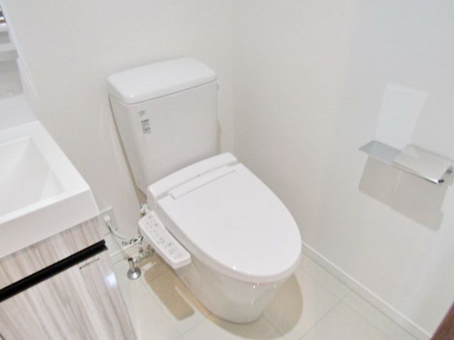 トイレ　★洗浄機付きトイレ★