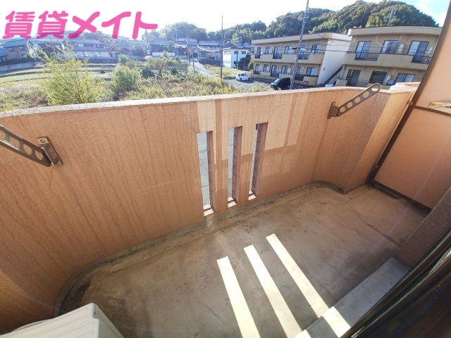 バルコニー　同物件の別の号室の画像です。