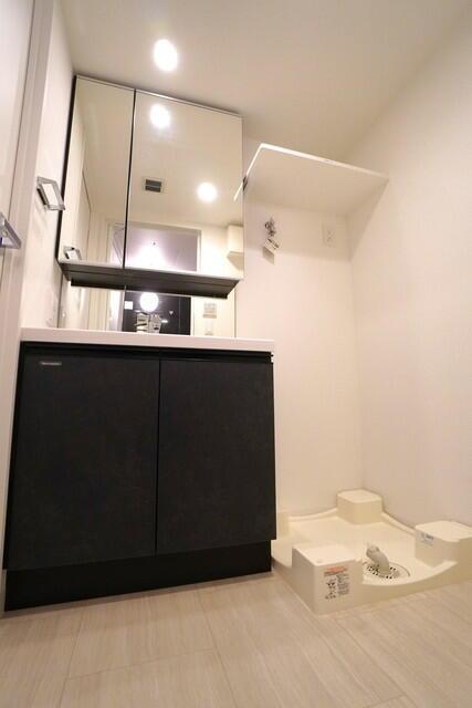 洗面設備　※写真は同タイプ住戸です。?