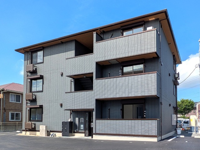 建物外観　建築中