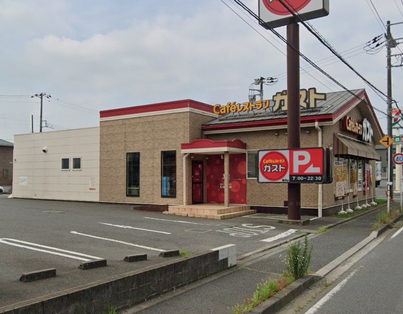 飲食店　ガスト物井店（から好し取扱店）（飲食店）まで1056m
