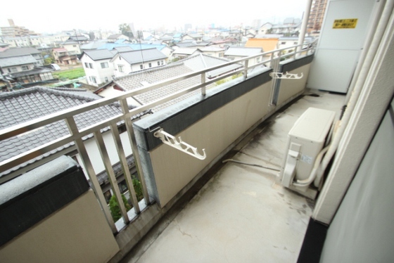 バルコニー　※別部屋の写真です