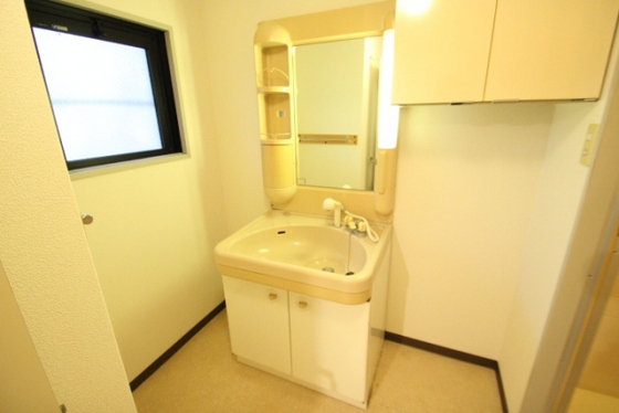 洗面設備　※別部屋の写真です