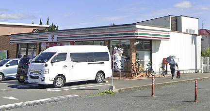 コンビニ　セブンイレブン 久留米津福バイパス店（コンビニ）まで504m