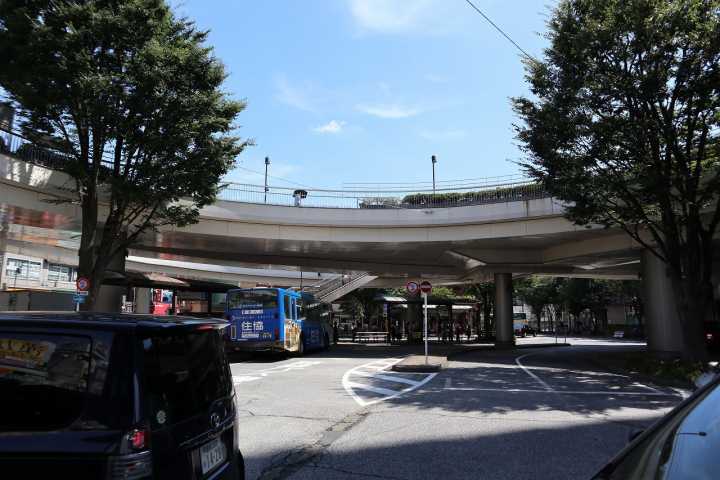 その他　駅南口（その他）まで647m