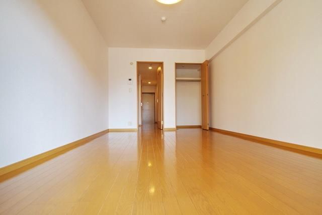 居室・リビング　★広々とした１Ｋのお部屋★