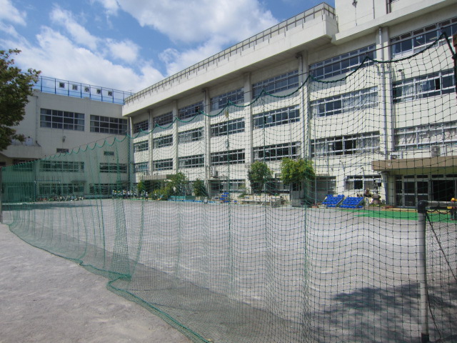 小学校　墨田区立菊川小学校（小学校）まで438m